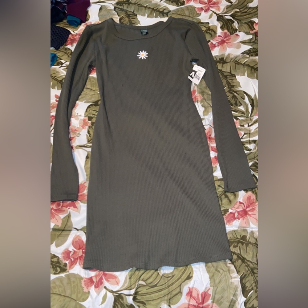 Olive green long sleeve dress